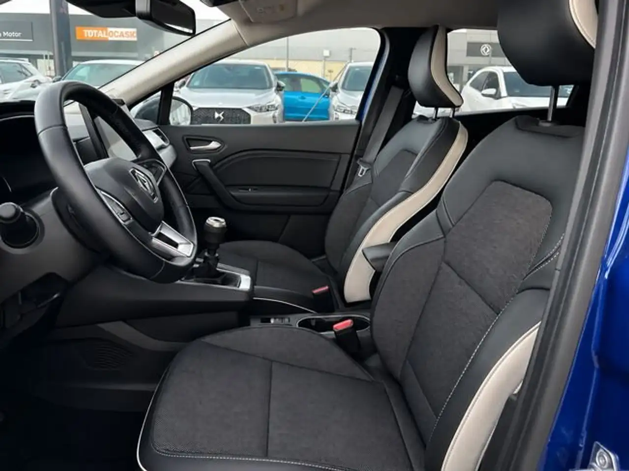 Renault Captur 1.0 TCE 67KW TECHNO 90 5P — معرض صور السيارة 5