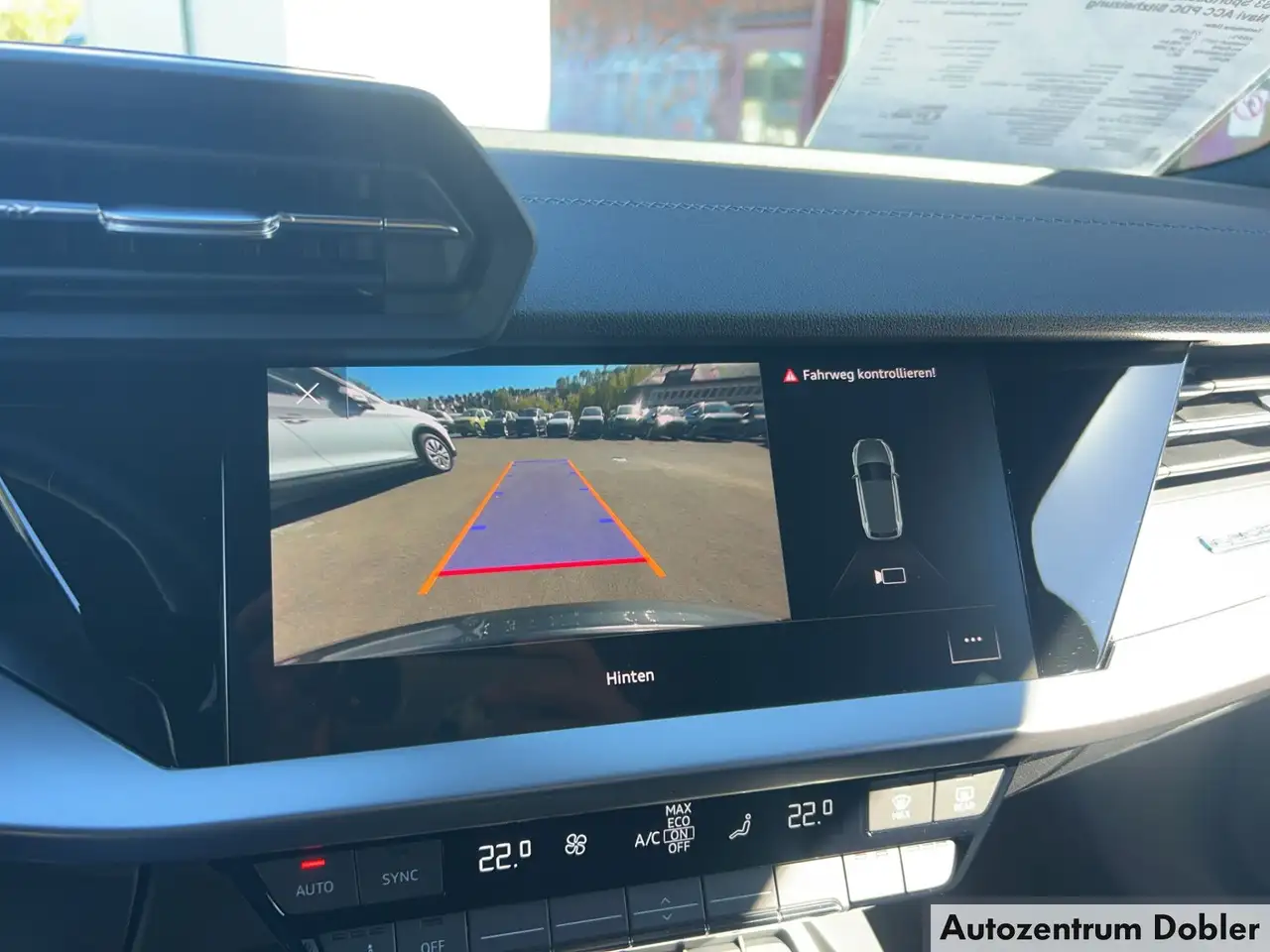 Audi S3 Sportback 2.0 TFSI quattro Navi ACC PDC LED — Vehicle gallery 21