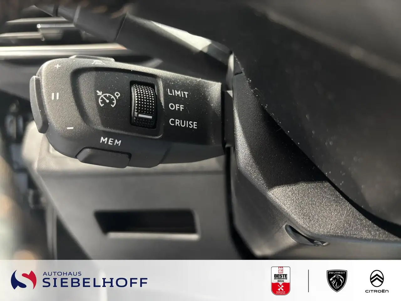Peugeot 5008 GT Hybrid 136 e-DSC6 — معرض صور السيارة 14