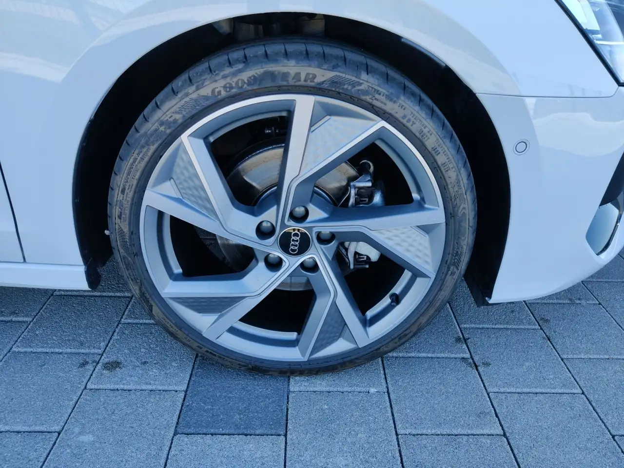 Audi A3 35 TFSI S-Tronic advanced, EA8, Hea — معرض صور السيارة 17