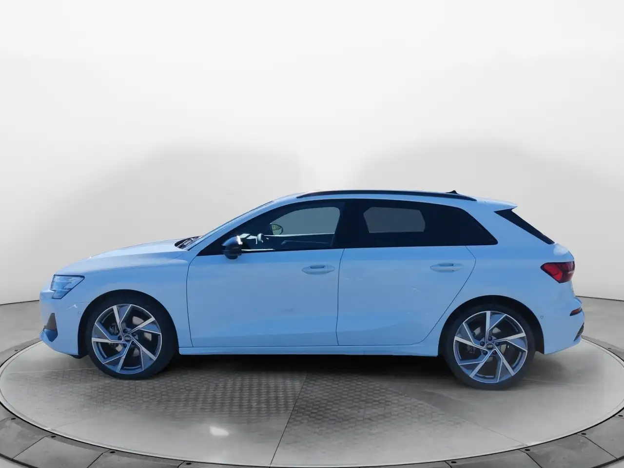 Audi A3 35 TFSI S-Tronic advanced, EA8, Hea — معرض صور السيارة 2