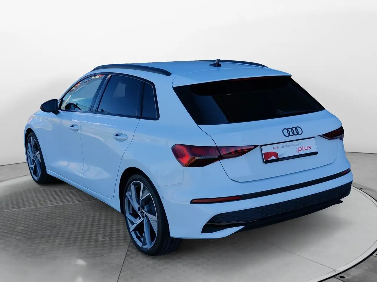 Audi A3 35 TFSI S-Tronic advanced, EA8, Hea — معرض صور السيارة 6