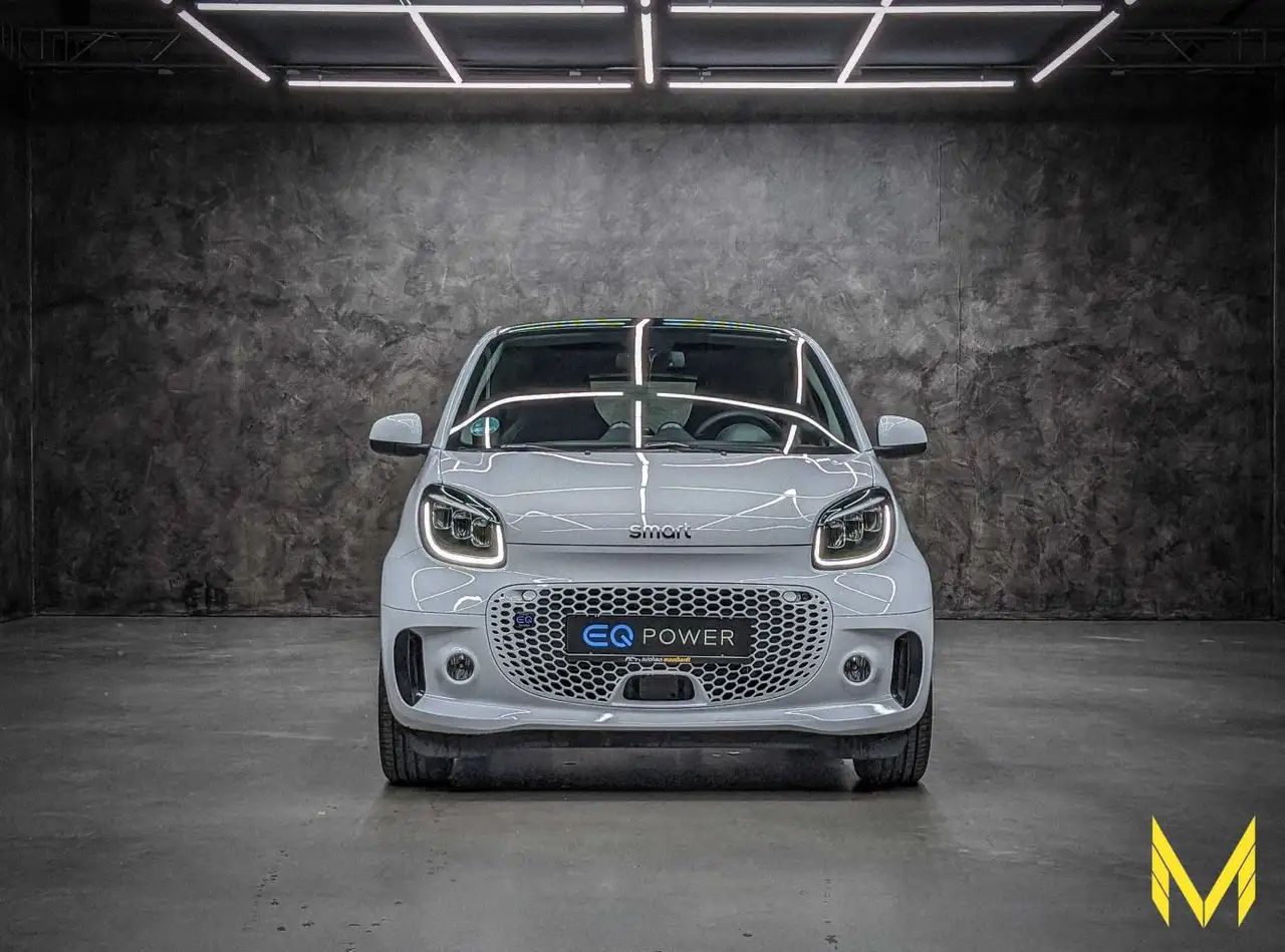 smart forTwo EQ coupe prime EXCLUSIVE:JUST WHITE-TWICE — Vehicle gallery 7
