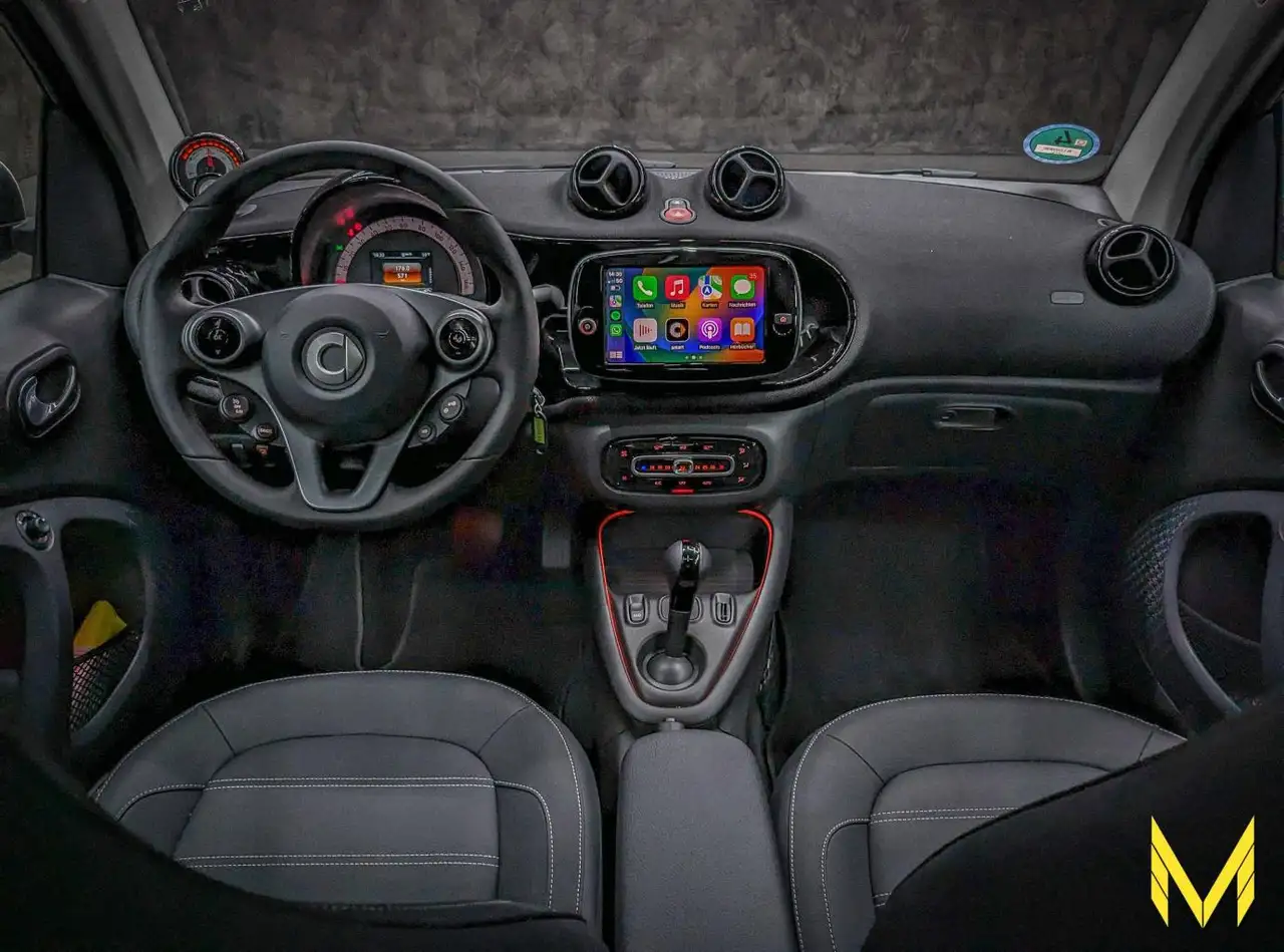 smart forTwo EQ coupe prime EXCLUSIVE:JUST WHITE-TWICE — Vehicle gallery 23