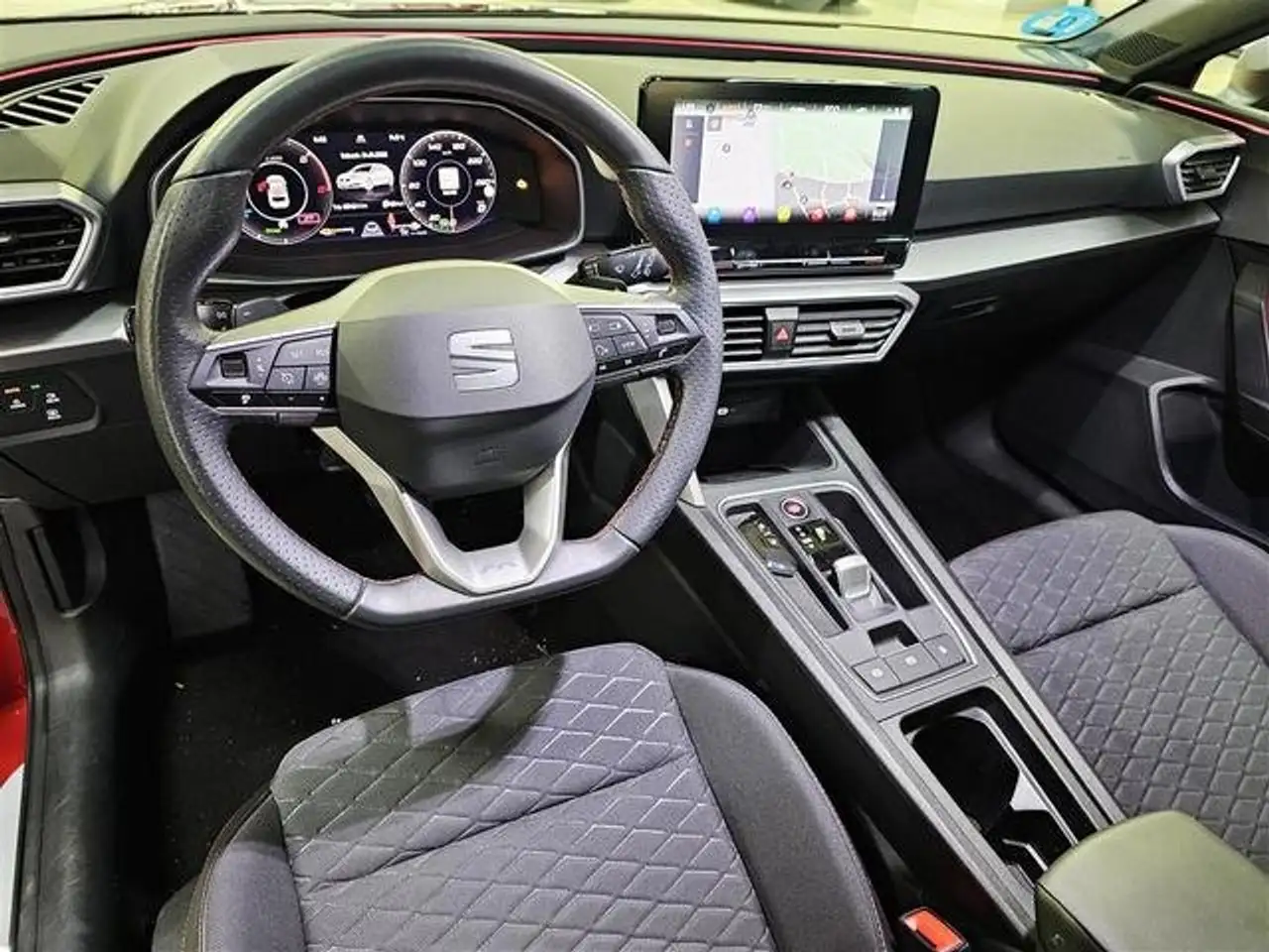 SEAT Leon 1.5 e-Hybrid S&S FR XM DSG-6 204 — Galerie du véhicule 8