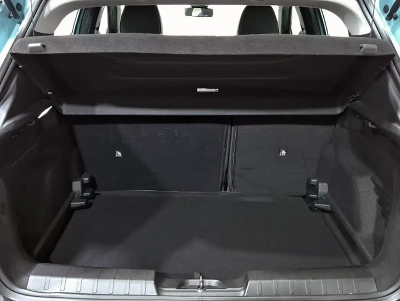Jeep Avenger 1.2 Altitude 74KW — Galerie du véhicule 10