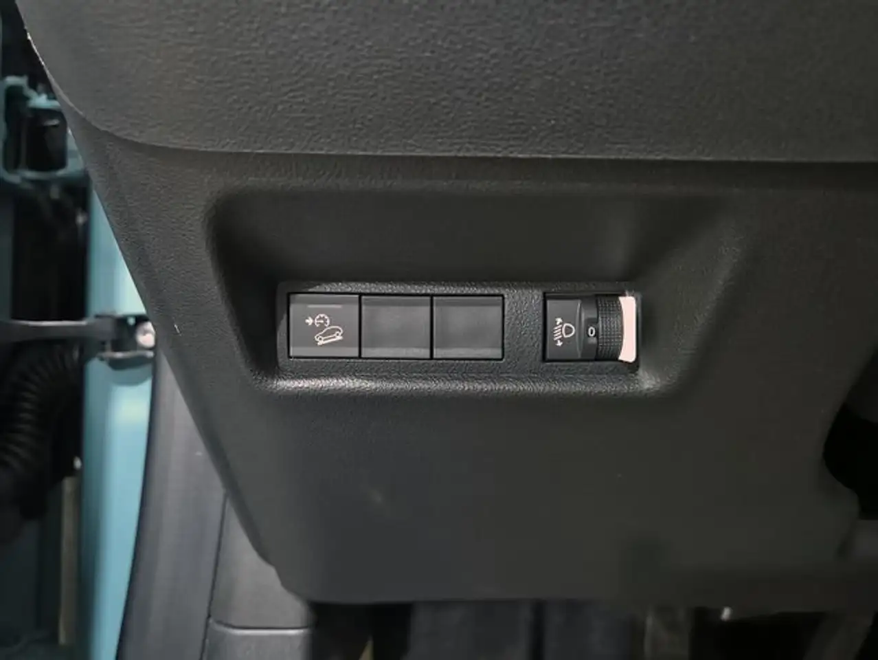 Jeep Avenger 1.2 Altitude 74KW — Galerie du véhicule 13