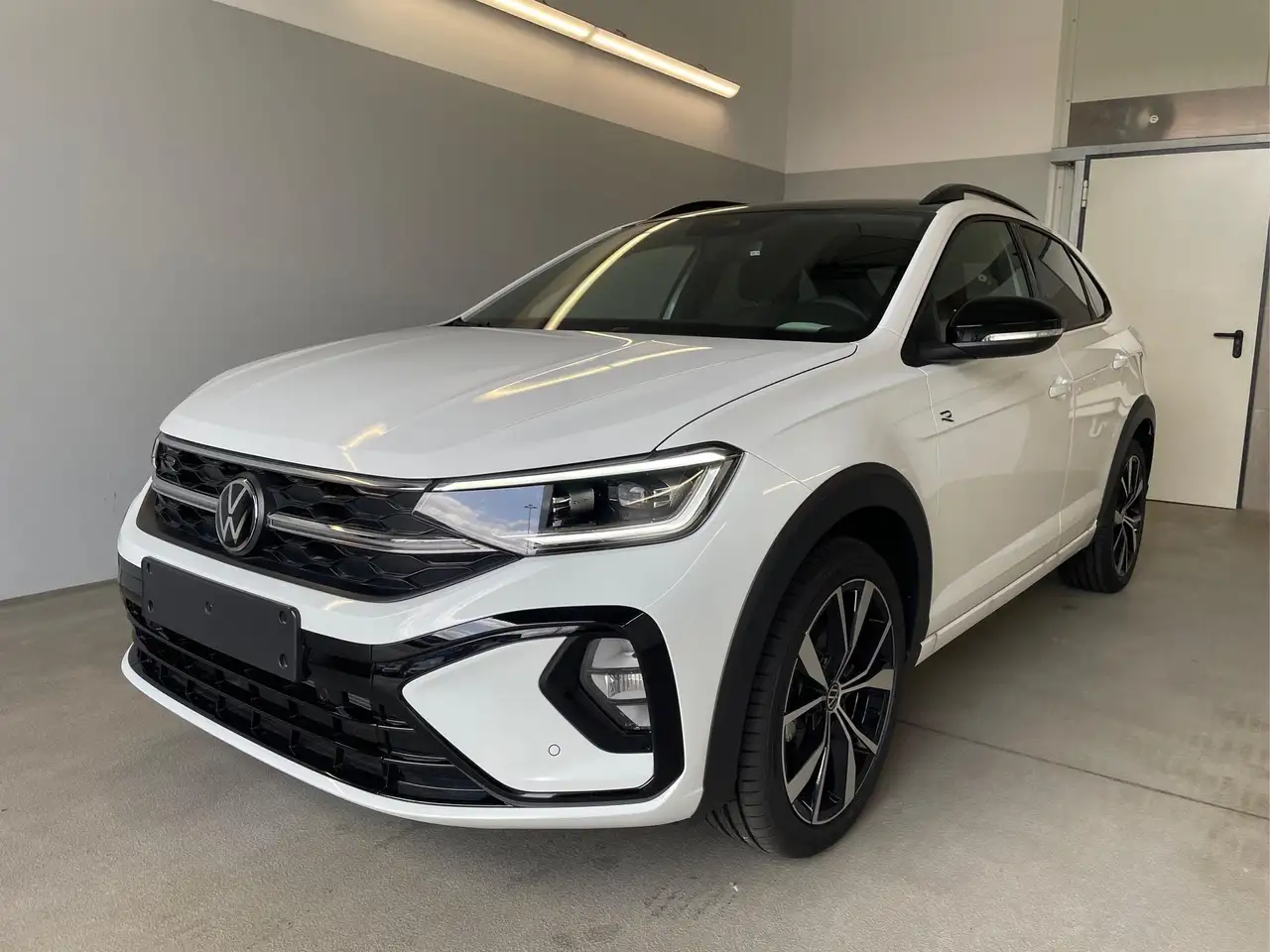 Volkswagen Taigo R-Line 1.0 TSI DSG AHK+NaviPro+IQ.Light+Drive+A... — Wangen im Allgäu