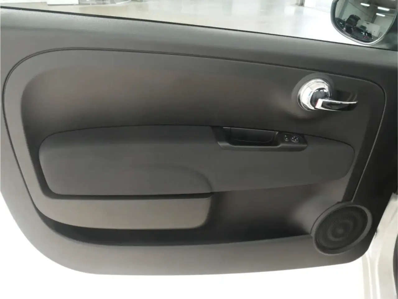 Fiat 500 1.0 GSE Hybrid Dolcevita 6-Gang Alu/NAV/PDC — معرض صور السيارة 14