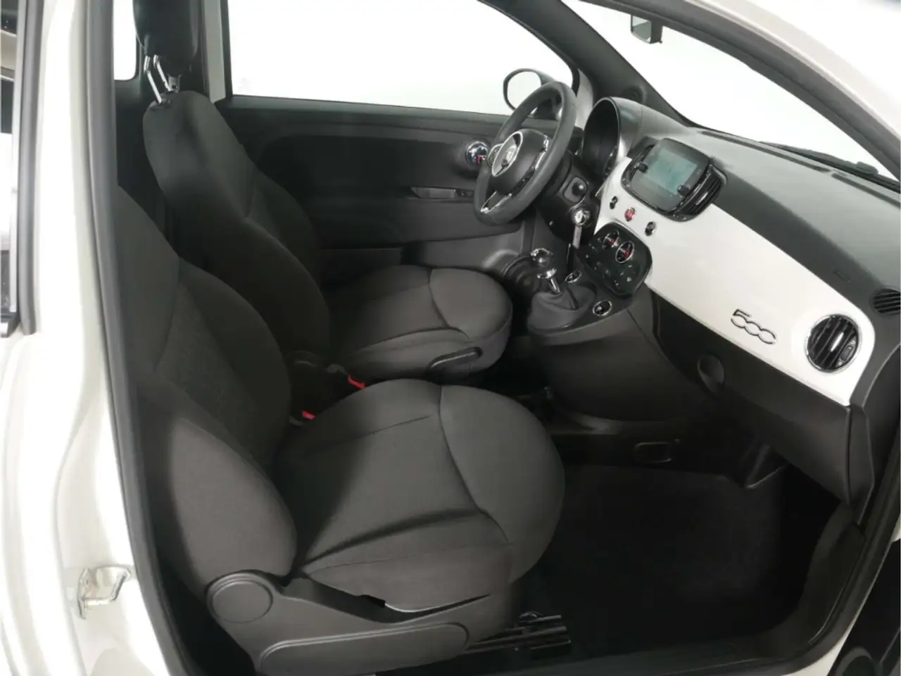 Fiat 500 1.0 GSE Hybrid Dolcevita 6-Gang Alu/NAV/PDC — معرض صور السيارة 23