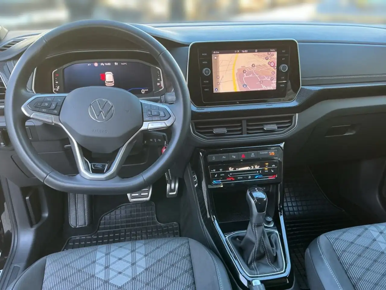 Volkswagen T-Cross 1.5 TSI ACT OPF DSG R-Line — Galerie du véhicule 10