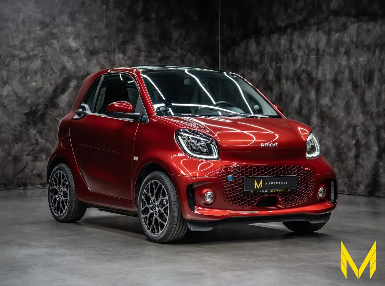 smart forTwo EQ coupe prime EXCLUSIVE:EIN TRAUM IN ROT — Galerie du véhicule 4