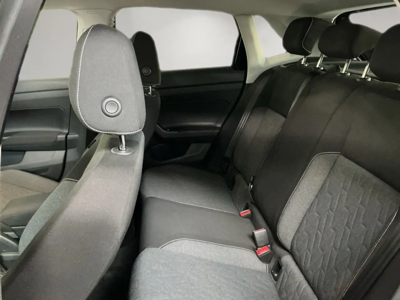 Volkswagen Polo 1.0 TSI DSG Move Navi Pano Sitzhzg LED — Galerie du véhicule 12