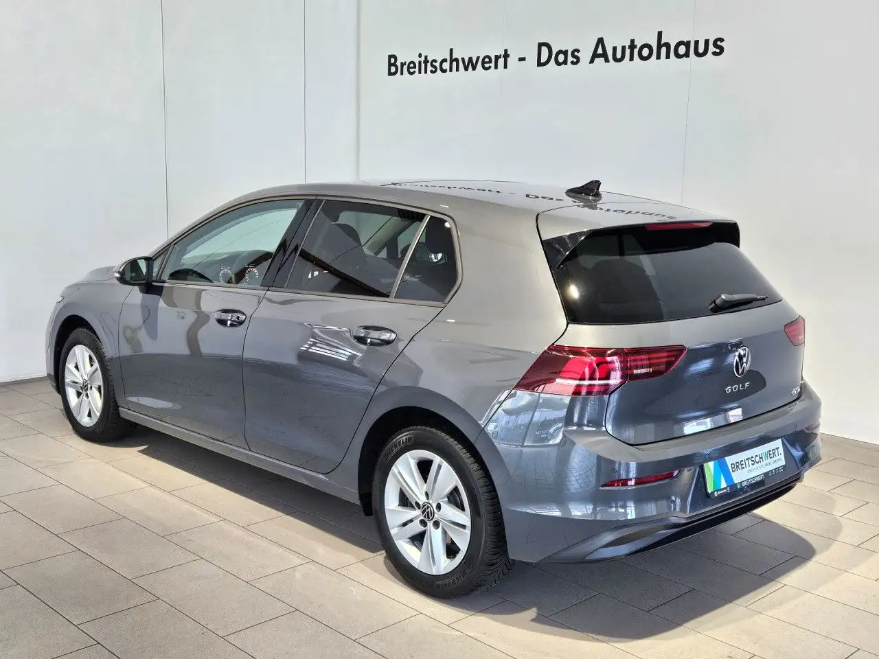 Volkswagen Golf 1.5 eTSI Life DSG PanoD LED HuD ACC Navi RFK — معرض صور السيارة 15