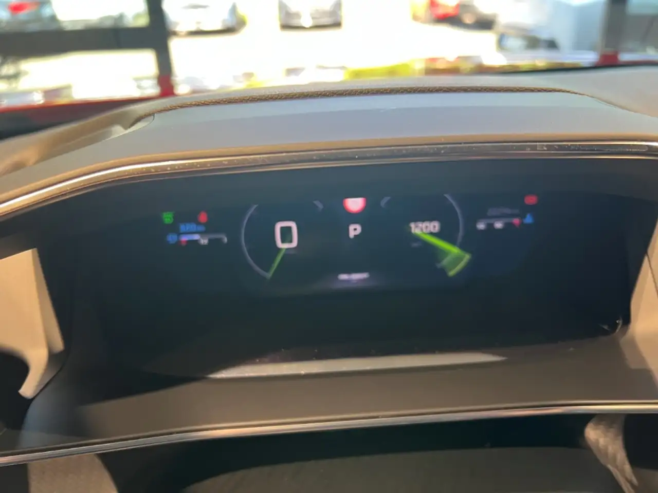 Peugeot 2008 GT 130 EAT 8 KAMERA SITZHZG DAB NAVI ACC — Galerie du véhicule 15