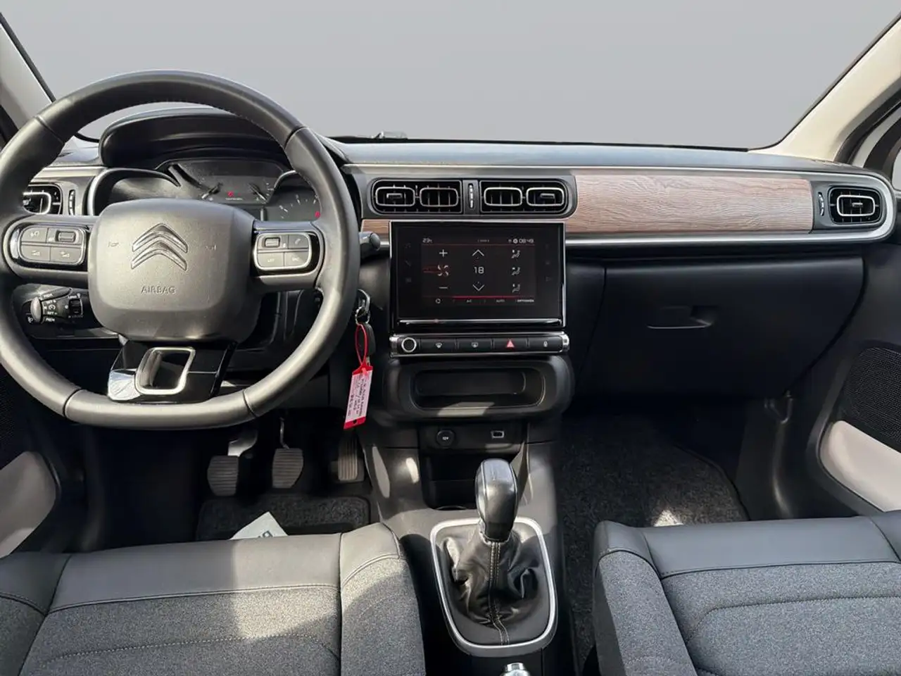 Citroen C3 PureTech KLIMA+PDC — معرض صور السيارة 11