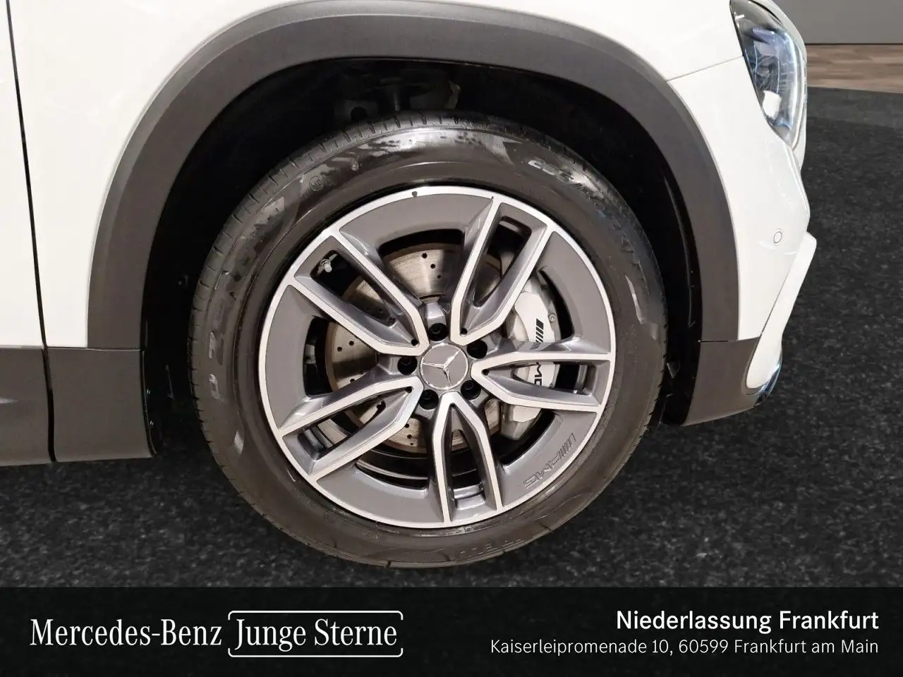 Mercedes-Benz GLB 35 AMG GLB 35 4M AMG+PANO+360°+AHK+MULTIBEAM+FAHRASS+HUD — Vehicle gallery 5