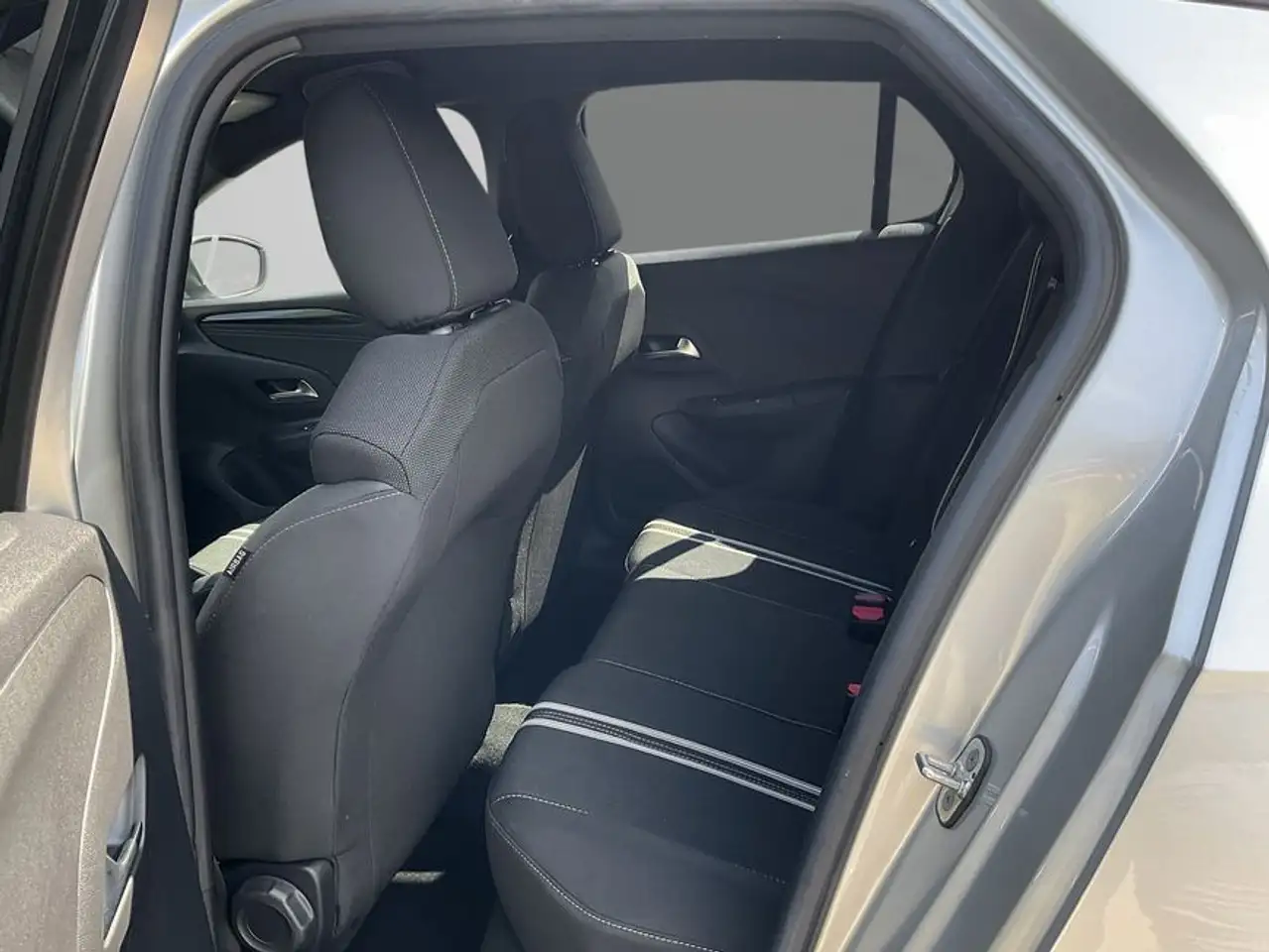Opel Corsa 1.2 Direct Injection Turbo GS *NAVI*ALLW* — معرض صور السيارة 7