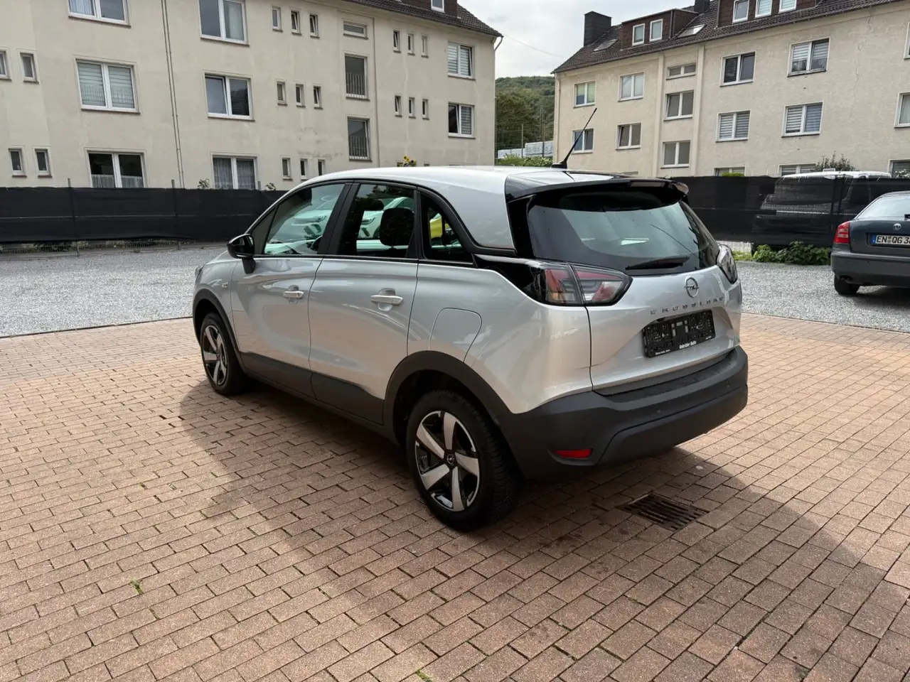 Opel Crossland X TÜV Inspektion NEU Scheckheft — Galerie du véhicule 7