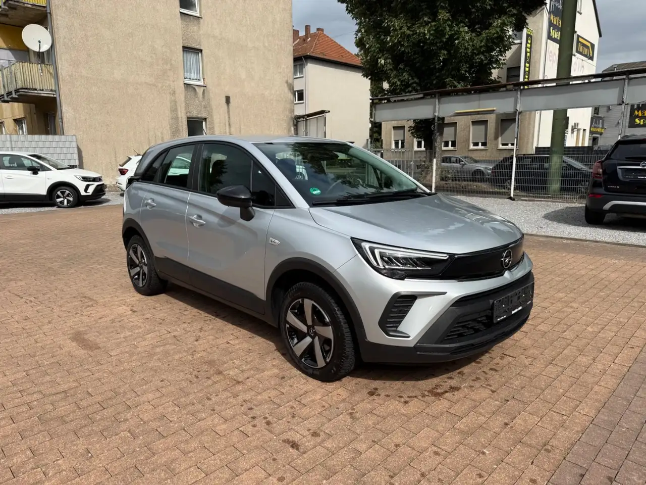 Opel Crossland X TÜV Inspektion NEU Scheckheft — Galerie du véhicule 3