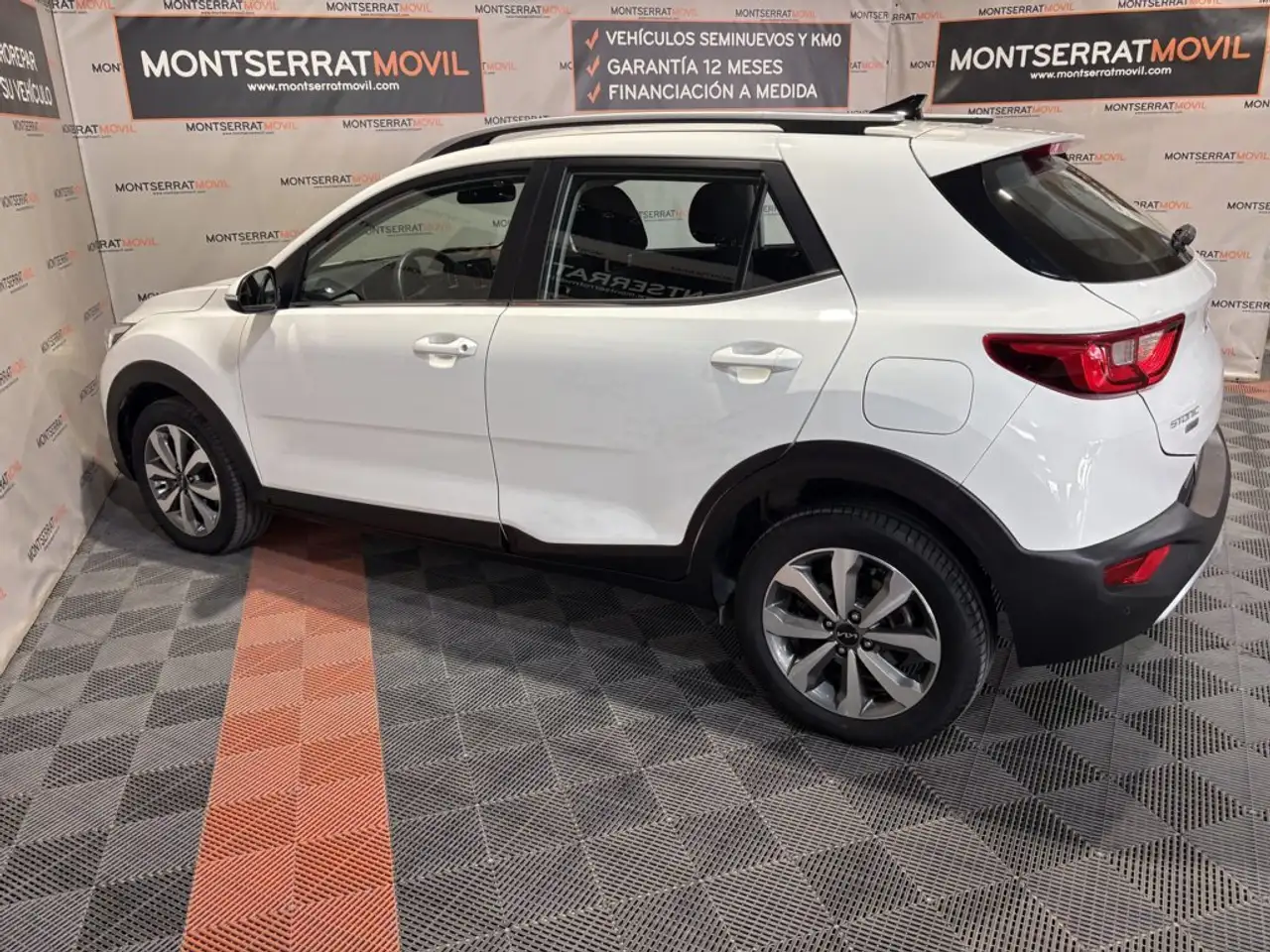 Kia Stonic 1.0 T-GDi MHEV Drive 100 — Galerie du véhicule 12