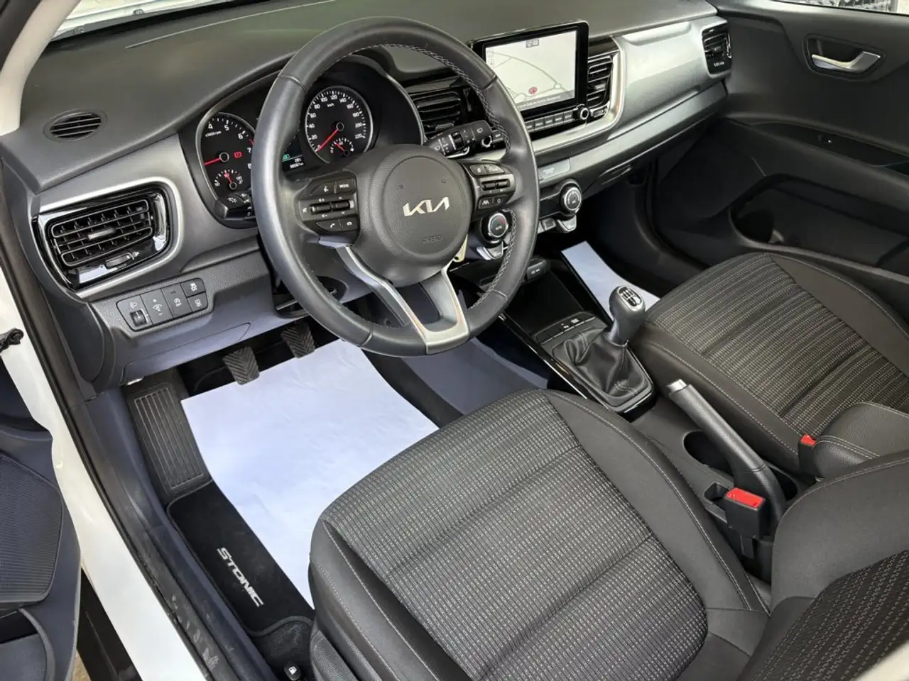 Kia Stonic 1.0 T-GDi MHEV Drive 100 — Galerie du véhicule 32