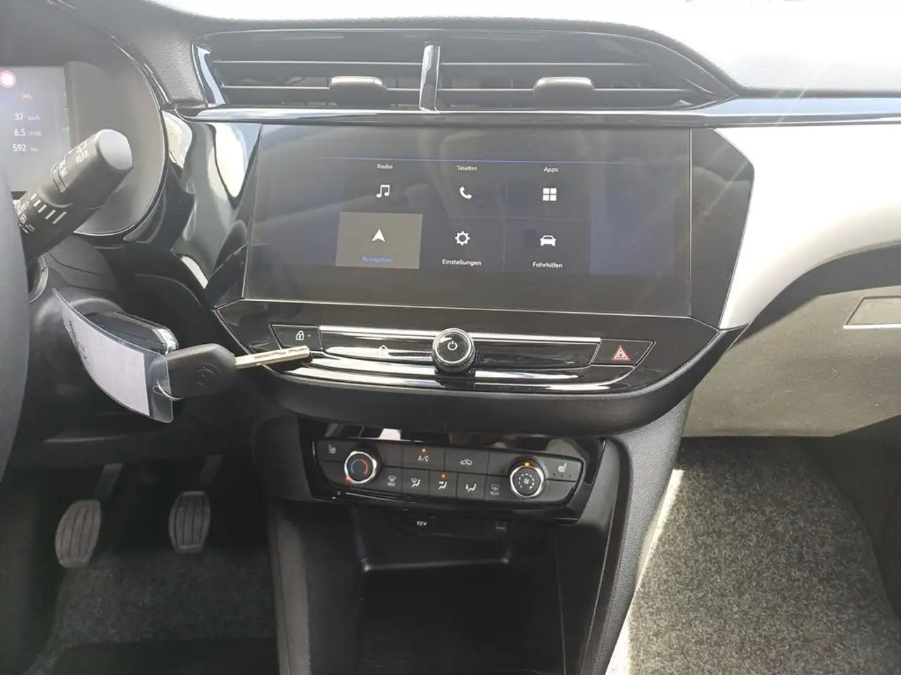Opel Corsa . 1.2 Direct In — Galería del vehículo 12