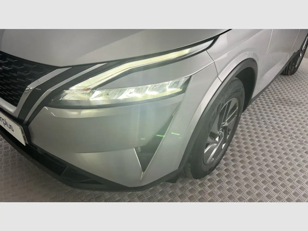 Nissan Qashqai 1.3 DIG-T mHEV 12V N-Connecta 4x2 103kW — معرض صور السيارة 22