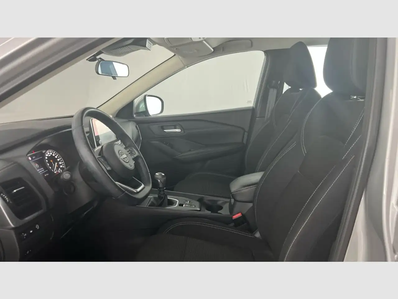 Nissan Qashqai 1.3 DIG-T mHEV 12V N-Connecta 4x2 103kW — معرض صور السيارة 12