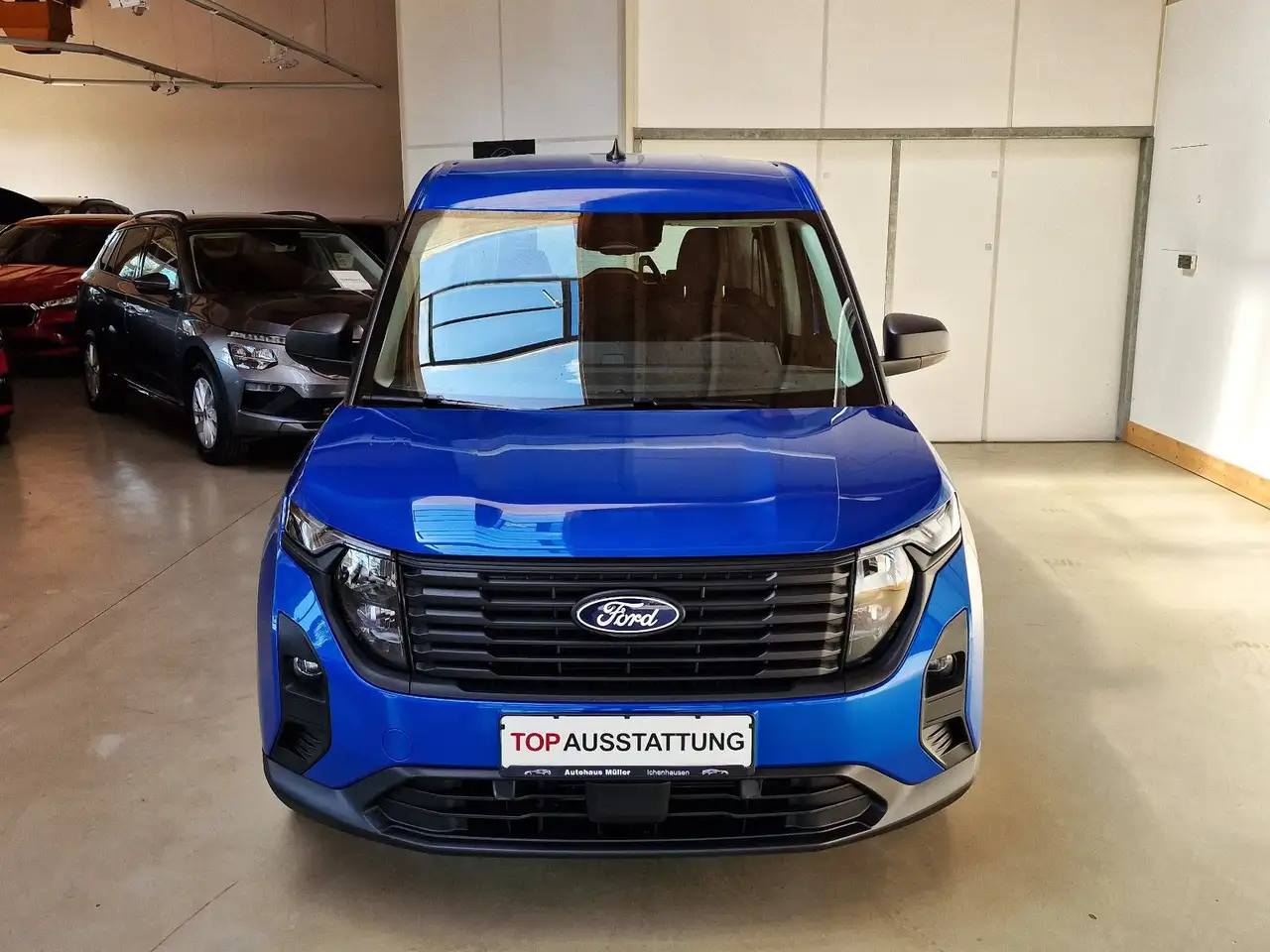 Ford Tourneo Courier Trend Automatik 5J-GAR PDC — Vehicle gallery 2
