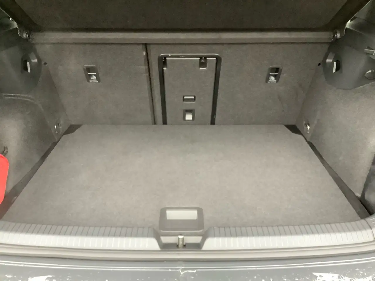 Volkswagen Golf 2.0 TSI DSG GTI ACC Matrix Navi Facelift Ka — معرض صور السيارة 16