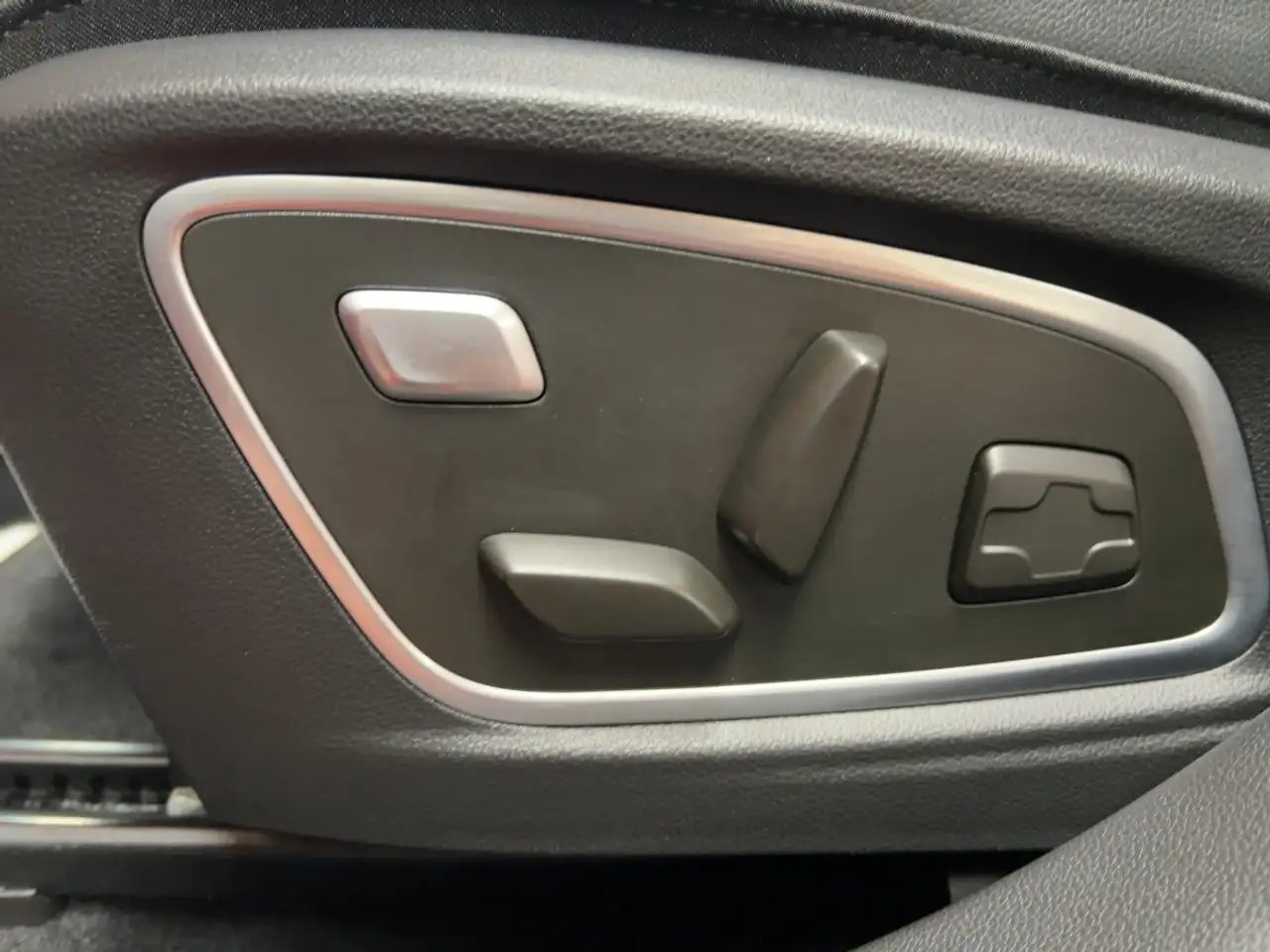Renault Espace TECHNO E-TECH FULL HYBRID 200 7 SITZER — معرض صور السيارة 20