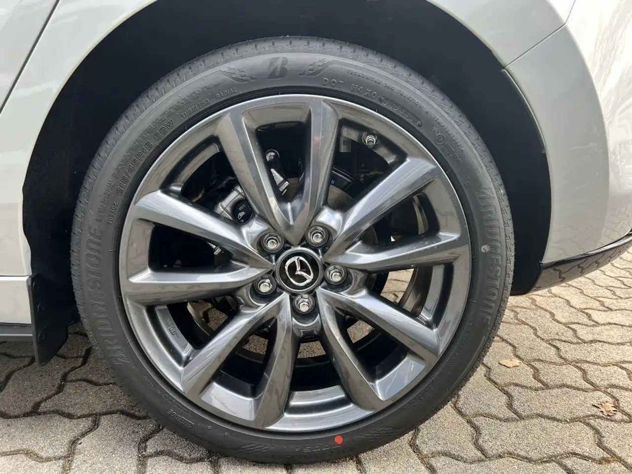 Mazda 3 e-SKY-G 122PS M-HYBRID Autom. EXCLUSIVE-LINE — معرض صور السيارة 9