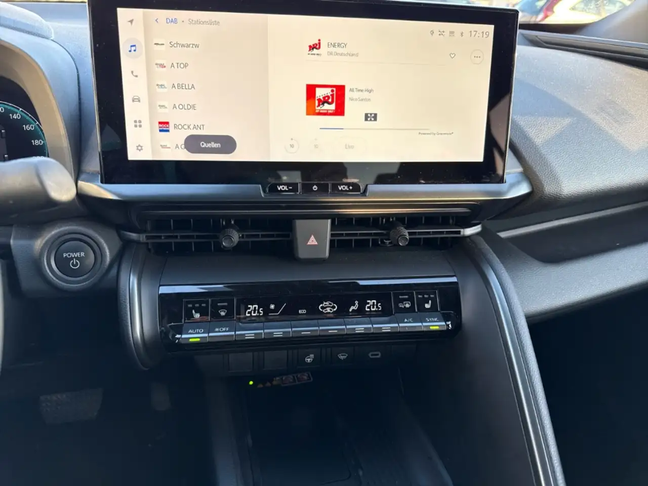 Toyota C-HR Hybrid FWD Team Deutschland Navi LED ACC El. Heckk — Vehicle gallery 15
