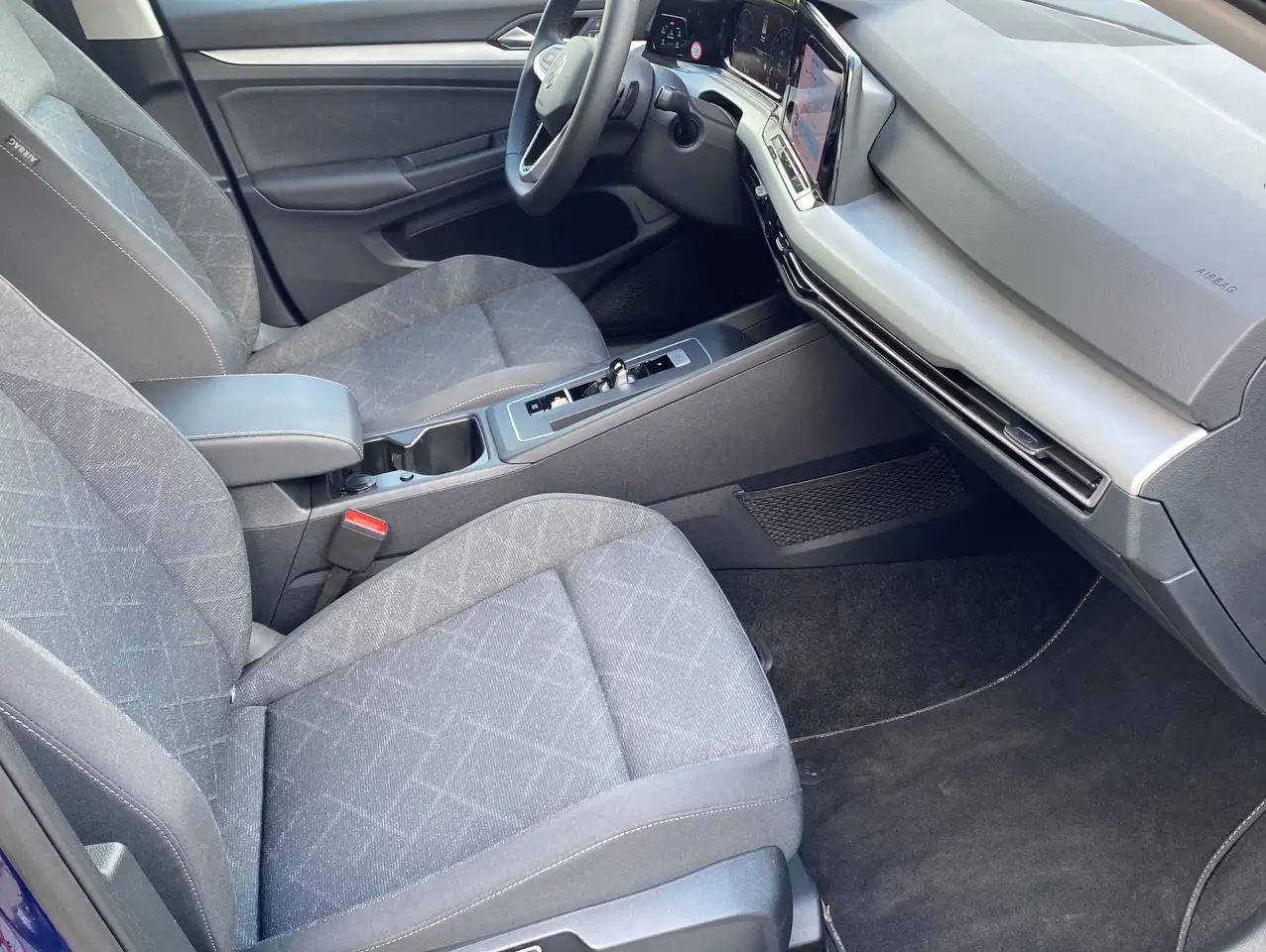 Volkswagen Golf Variant 1.5 Life eTSI DSG*LED+*Navi*ACC*KeyGo*DAB — معرض صور السيارة 15
