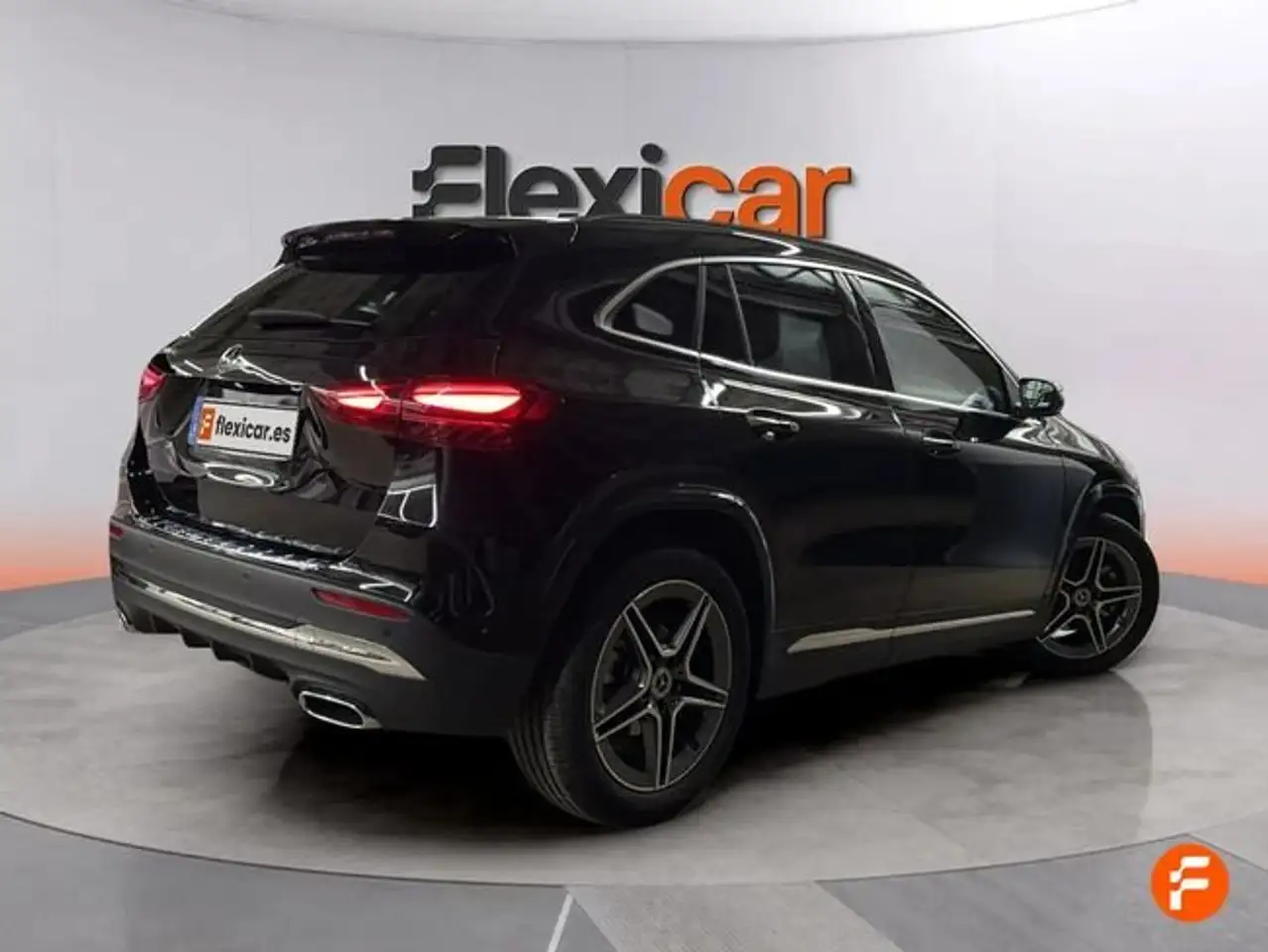 Mercedes-Benz GLA 200 D — Galería del vehículo 3