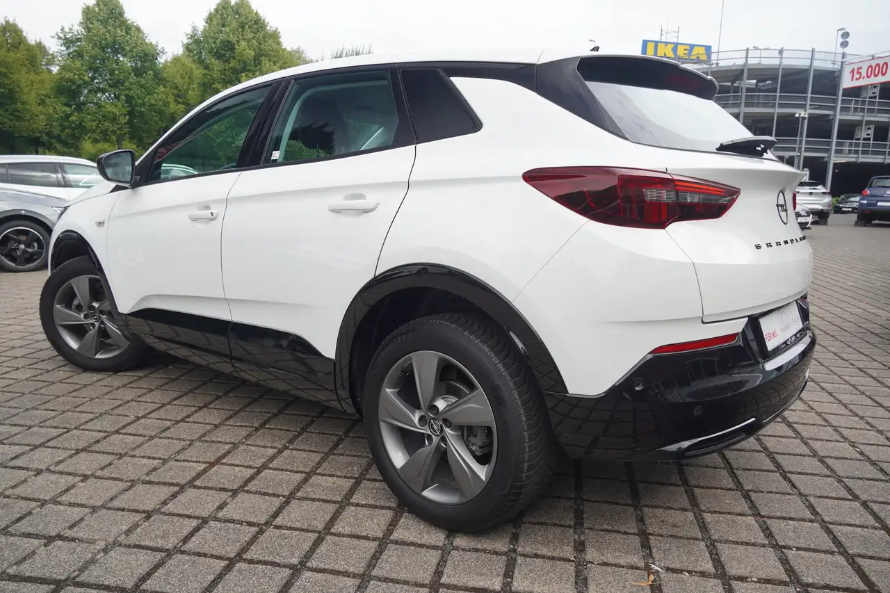 Opel Grandland 1.2 GS Line LED Navi Sitzheizung 360° — Vehicle gallery 4
