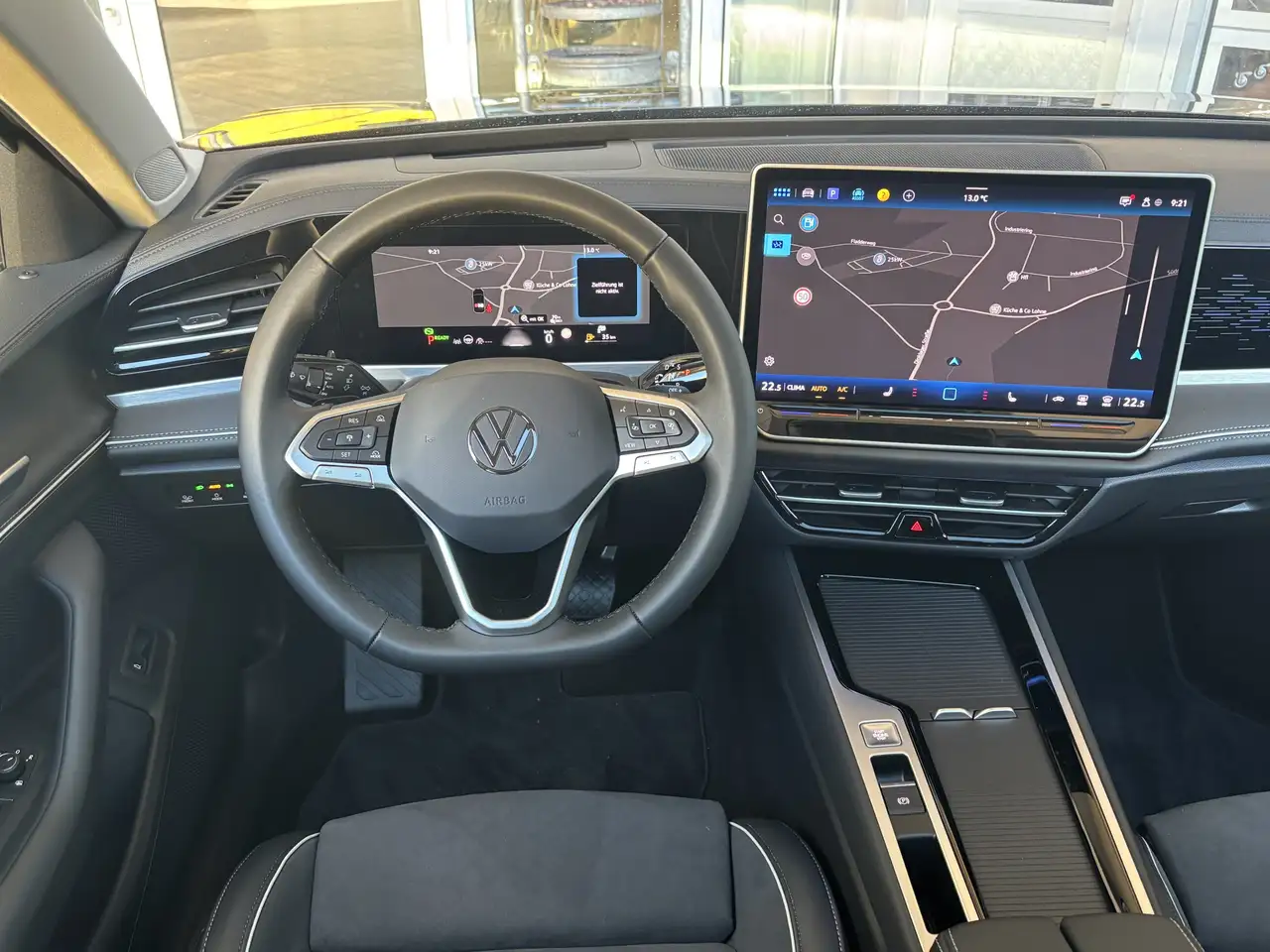 Volkswagen Passat Variant 1.5 eTSI-DSG Elegance, IQ,Navi Pro — معرض صور السيارة 26