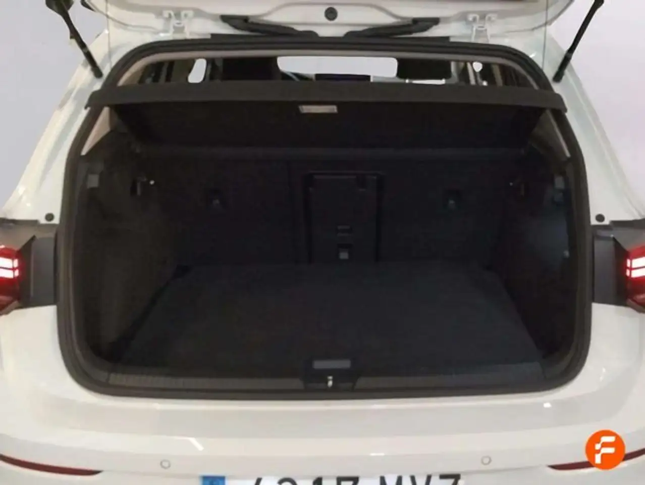 Volkswagen Golf 1.0 TSI 81kW (110CV) — معرض صور السيارة 2