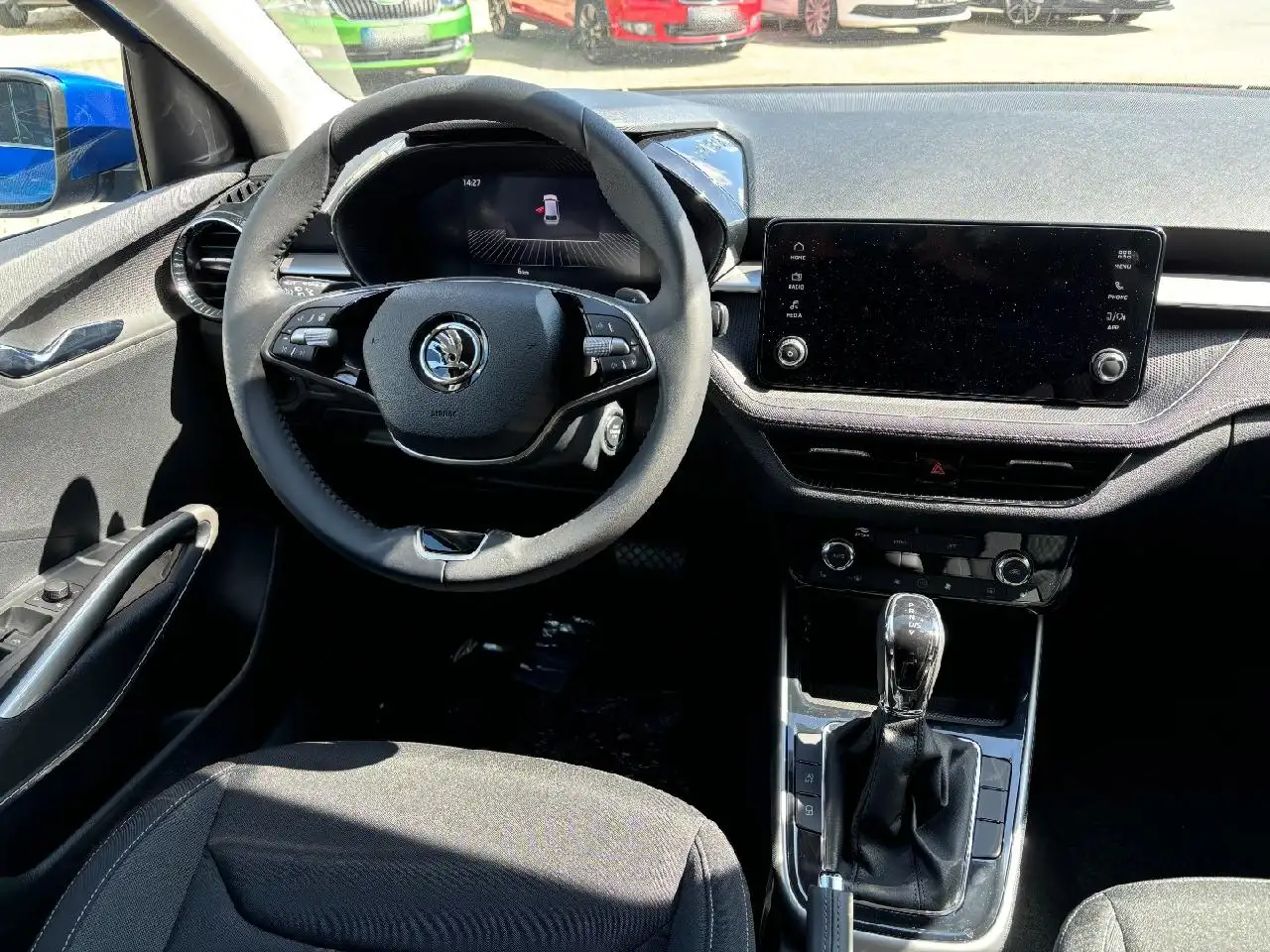 Skoda Fabia Fabia 1.0 TSI Selection DSG *SZH*ALU*LED*PDC — Vehicle gallery 8
