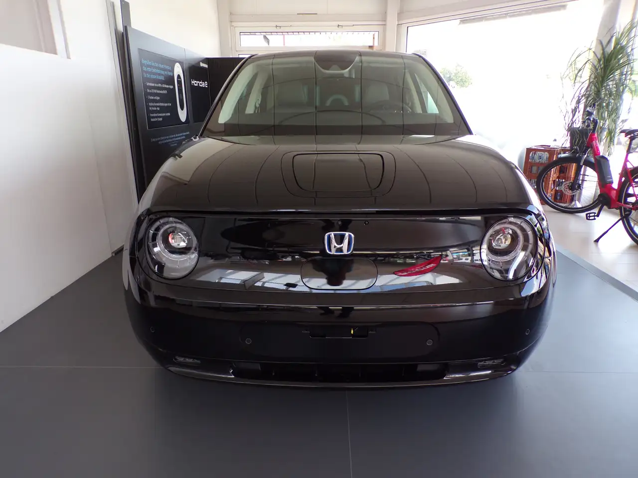 Honda e Advance Paket 17" - Illuminations-Paket — معرض صور السيارة 3