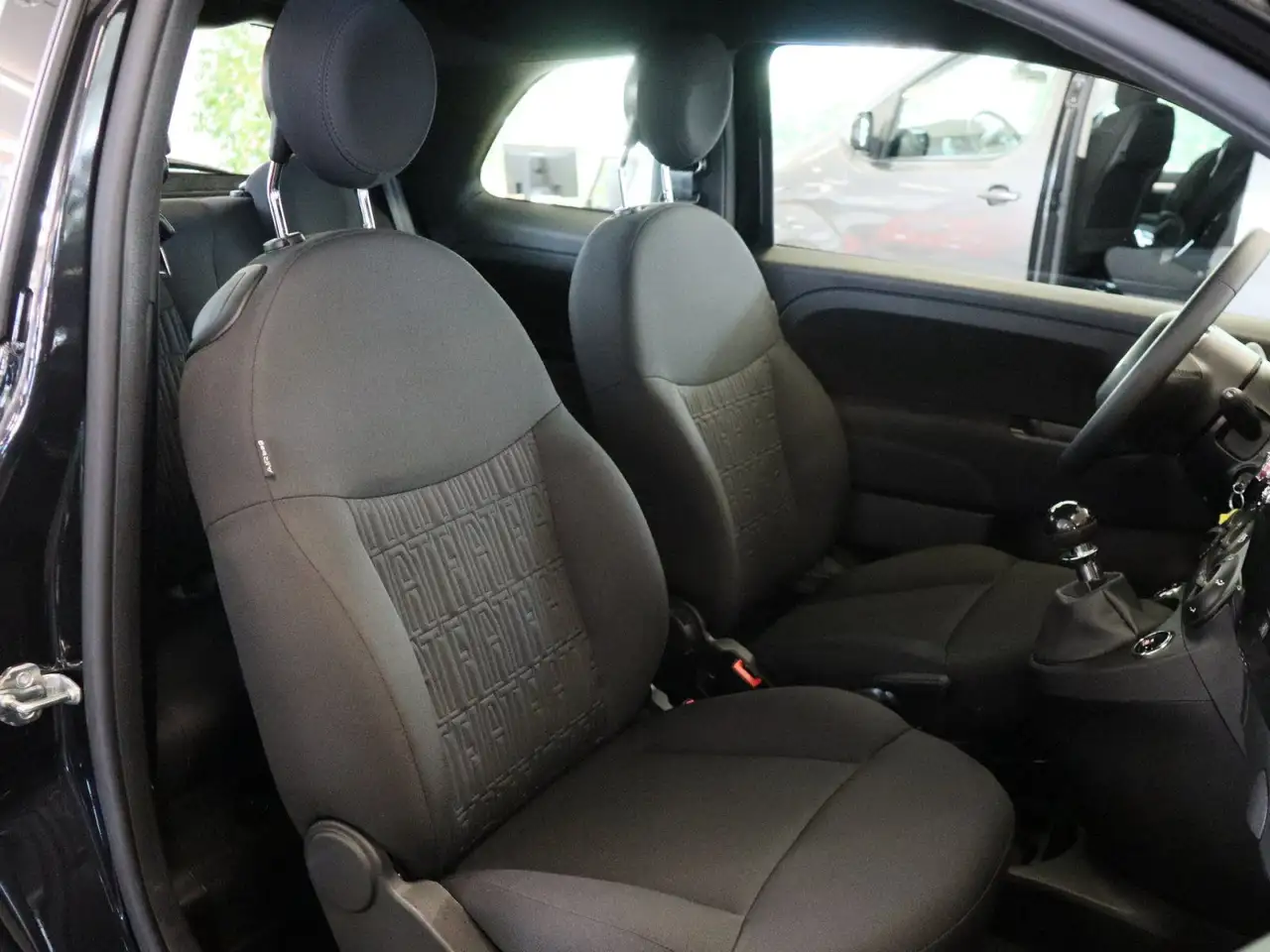 Fiat 500 Hybrid*Klima*Bluetooth* — Galería del vehículo 6