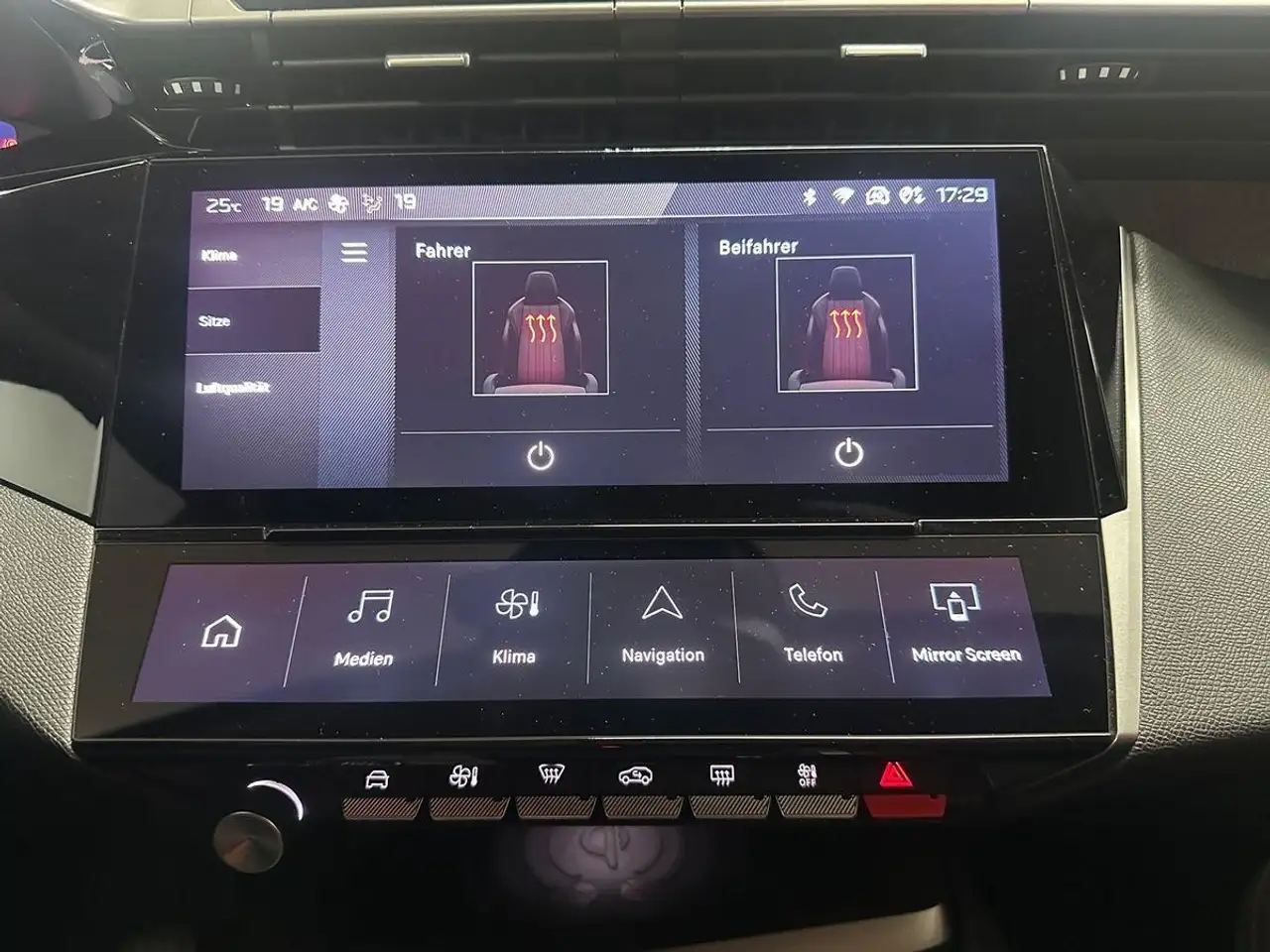 Peugeot 308 SW Allure 1.2 PureTech 130+Navi+360°+ACC+SHZ — Galería del vehículo 20