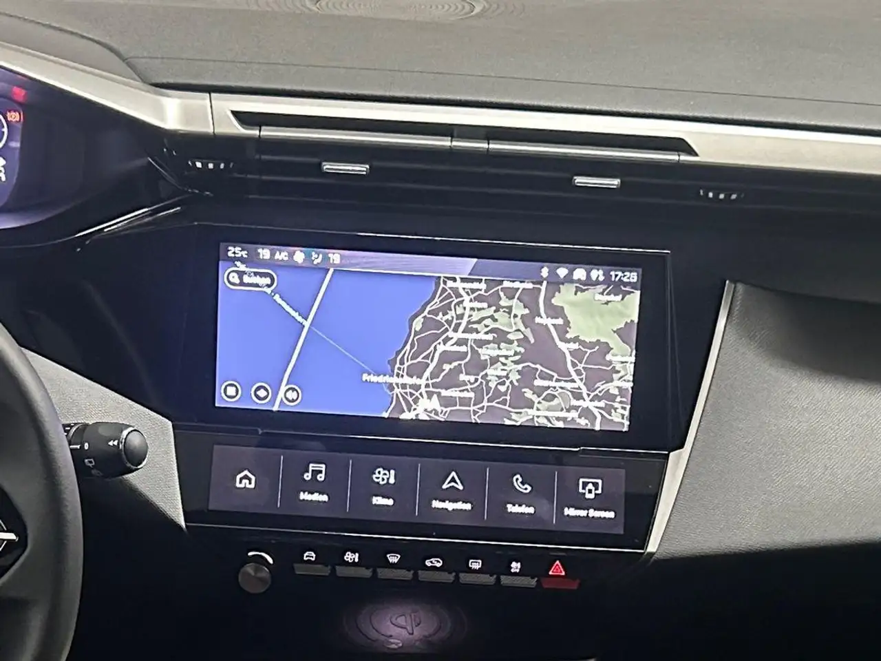 Peugeot 308 SW Allure 1.2 PureTech 130+Navi+360°+ACC+SHZ — Galería del vehículo 7