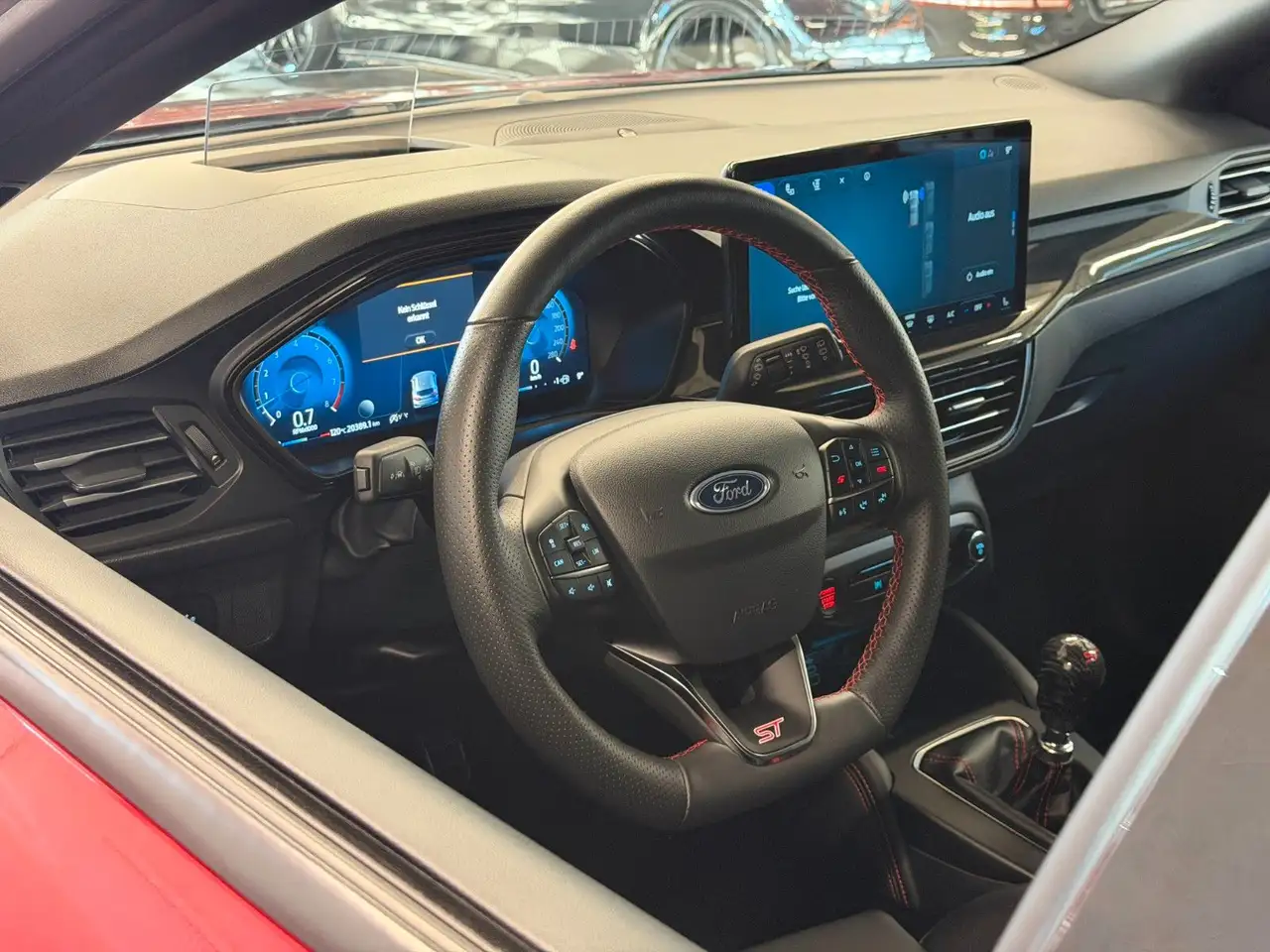 Ford Focus Lim. ST X Performance VirtCock B&O HuD Kam — Vehicle gallery 23