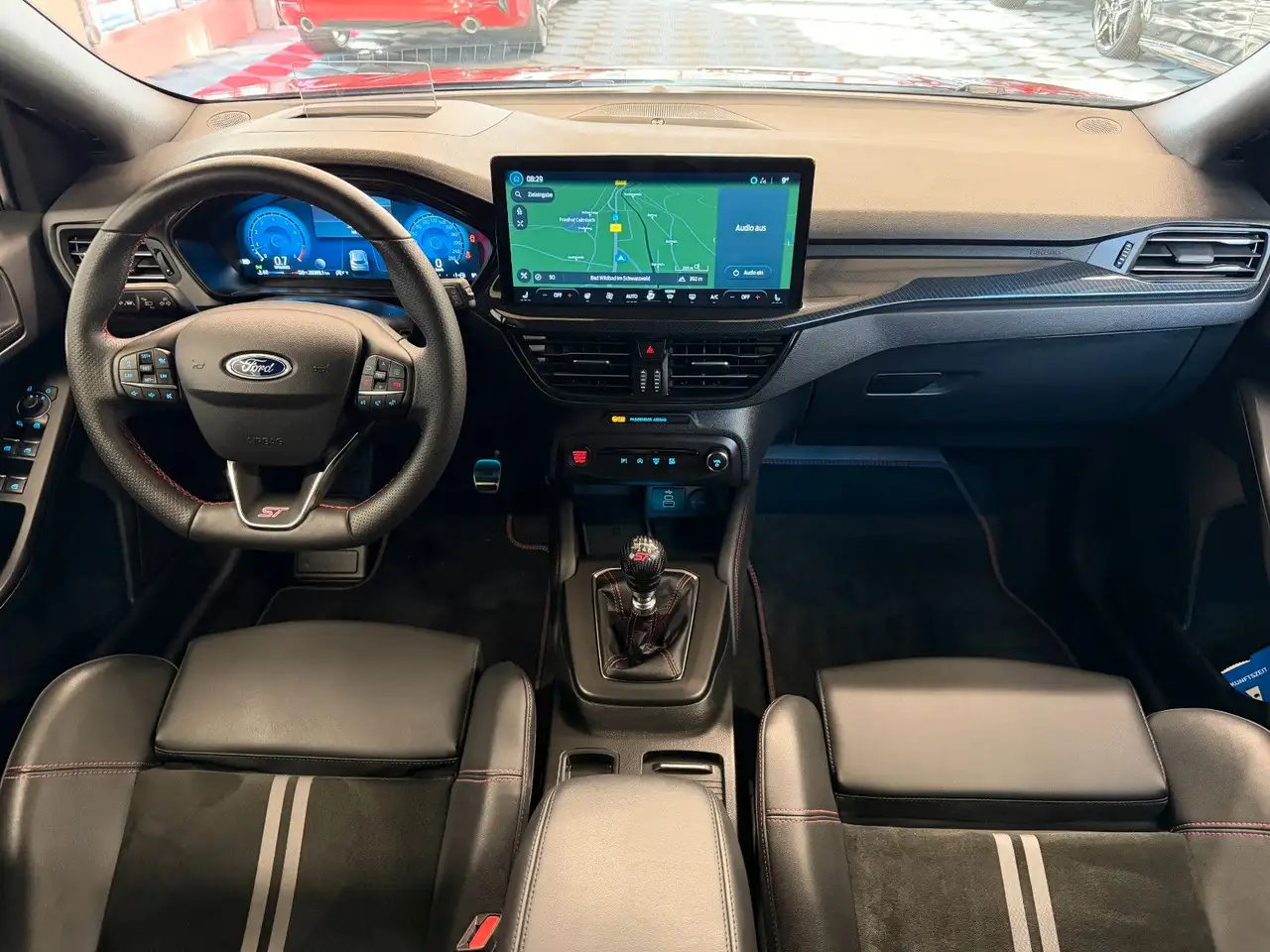 Ford Focus Lim. ST X Performance VirtCock B&O HuD Kam — Vehicle gallery 21