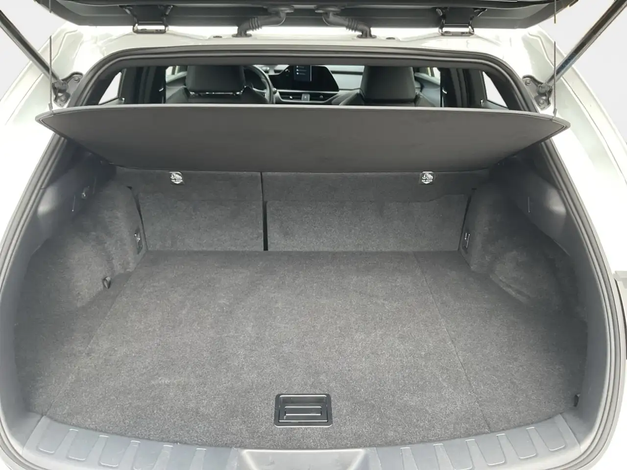 Lexus UX 250h F Sport Design AUT+Kamera+ACC+Navi+SHZ — Vehicle gallery 10
