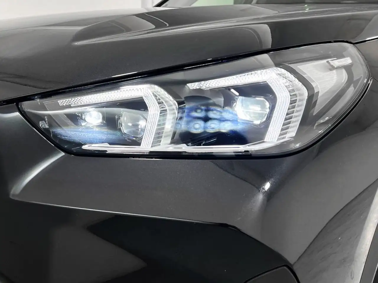 BMW X1 sDrive 18iA — Vehicle gallery 22