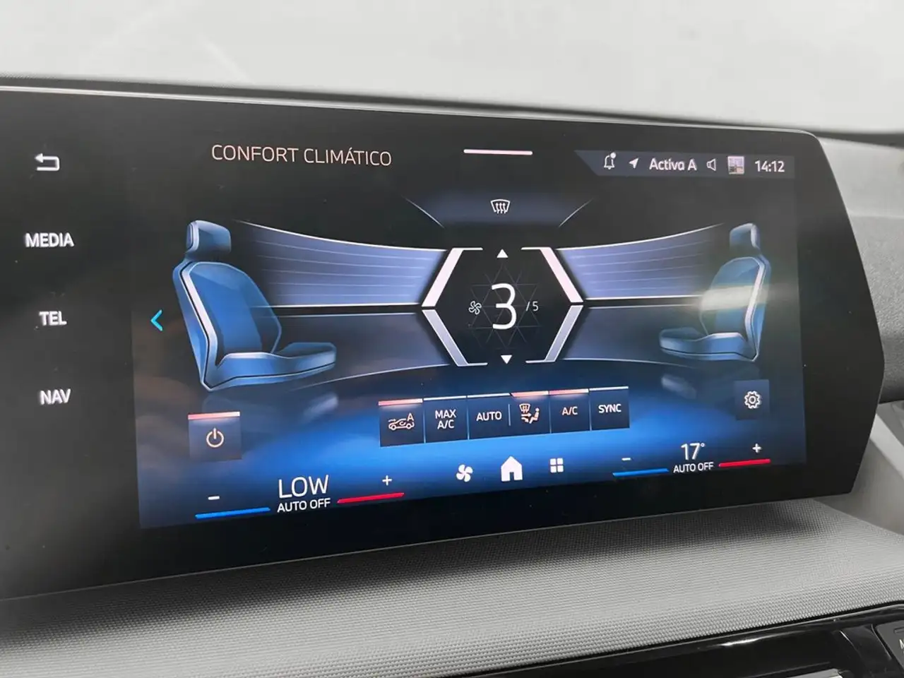 BMW X1 sDrive 18iA — Vehicle gallery 20