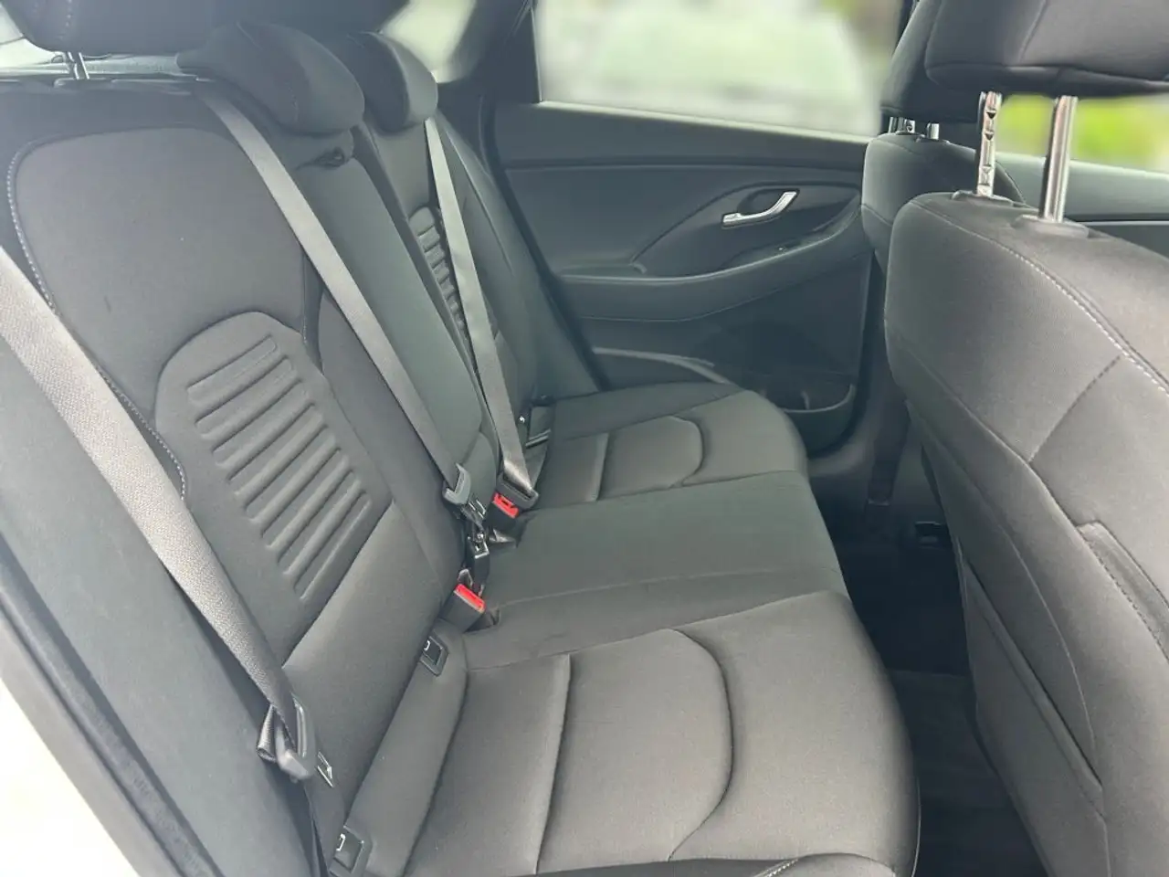 Hyundai i30 1.0 T-GDI DCT Advantage — Vehicle gallery 15